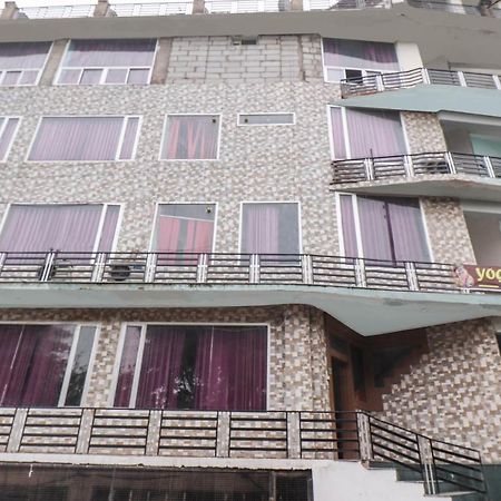 Oyo 69402 Yogeshwar Dhaam Hotel Vrindāvan Exterior foto
